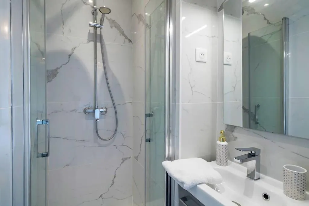 Apartamento 1 Bedroom#haussmann#amazing View#effeiltower#ac Paris