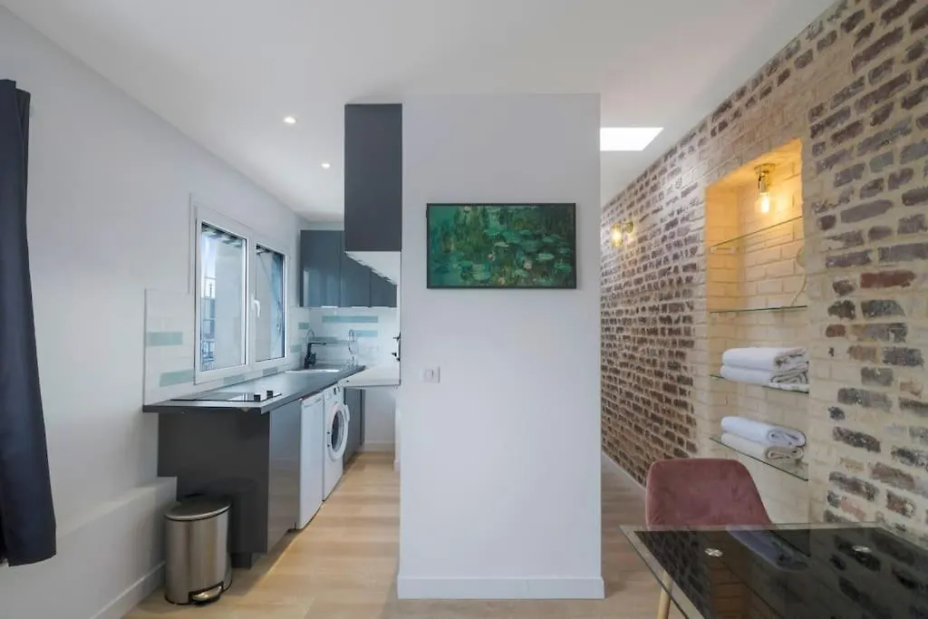 1 Bedroom#haussmann#amazing View#effeiltower#ac Apartment *