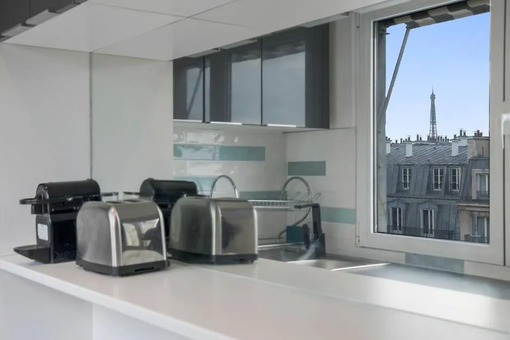 1 Bedroom#haussmann#amazing View#effeiltower#ac * Paris